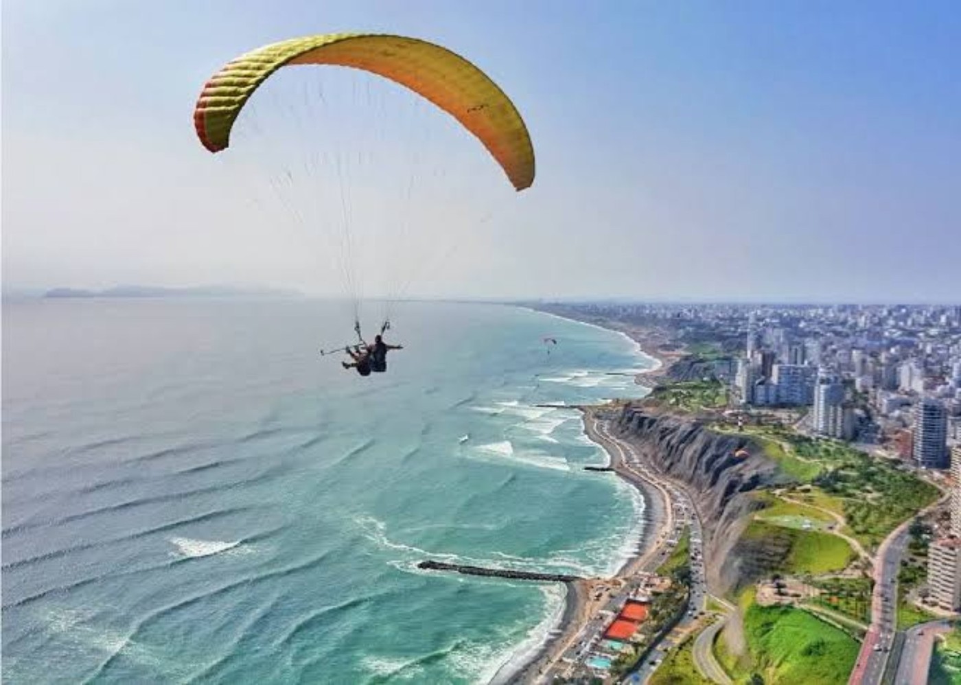 Paragliding over Miraflores